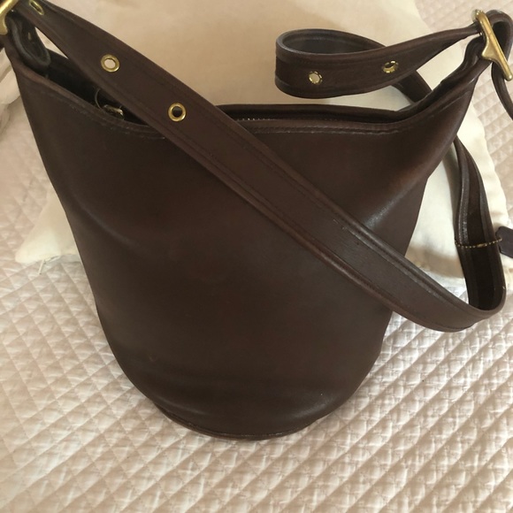 Vintage Coach Bucket Bag - Picture 2 of 8